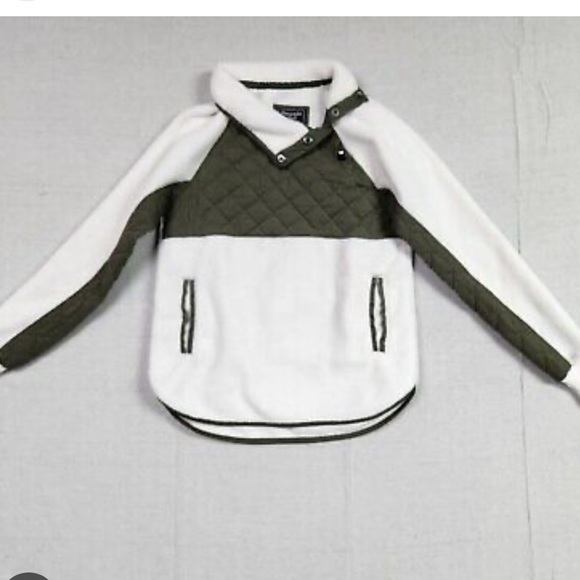 Abercrombie & Fitch Asymmetrical Snap Button Fleece - Picture 2 of 11